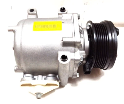 Compresor de aire acondicionado con embrague Motorcraft YCC234 Foto 1 de 4