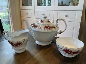 Vintage Paragon Royal Warrant HM QE the 2nd Majestic teapot, sugar bowl & jug - Picture 1 of 10