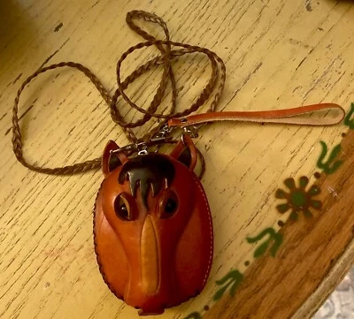 "Monedero de cuero genuino hecho a mano de caballo con correa de 23"" usado en excelente estado" Foto 1 de 4