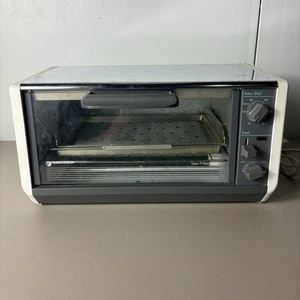Black & Decker Spacemaker Under Cabinet Toast-R-Oven/Broiler TRO405 TY3 TRO 405 - Picture 1 of 11
