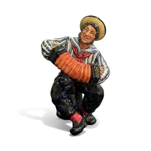 Figura de colección Royal Doulton Inglaterra EL MARINERO FELIZ HN 2172 acordeón 1955 - Imagen 1 de 7