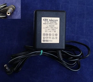 Caricatore Originale KIRK TELECOM TIPO 84642295 9V 0.15A 5.5mm/2.1mm - Foto 1 di 1