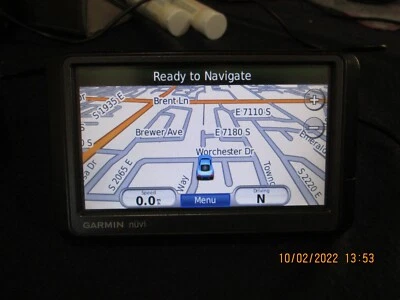 Garmin nüvi 265W 4.3-Inch Bluetooth Portable GPS Navigator only, no others come - Image 1 of 4