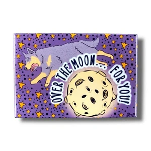 Imán de tacón azul sobre la luna hecho a mano dibujos animados retrato de mascotas regalo 2x3" - Imagen 1 de 6
