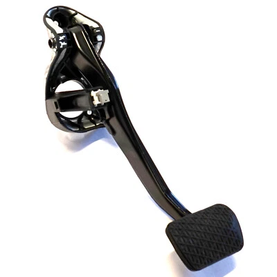 ✅ 2008-2017 MERCEDES-BENZ E350 OEM BRAKE PEDAL ASSEMBLY E 400 550 C250 S550 S600 - Image 1 of 4