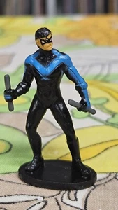 Nightwing - Miniature Figure - 1.81" Tall -  Dc Comics - Foto 1 di 7