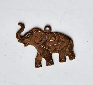 Ciondolo elefante bronzo ottone vintage portafortuna perla - Foto 1 di 4