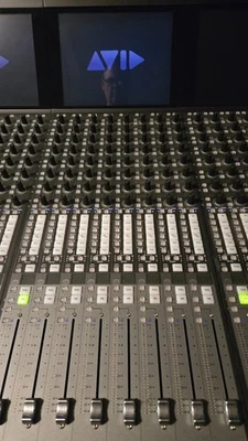 Consola Avid / Euphonix CM408T para System 5 o 5-MC versión negra Foto 1 de 2