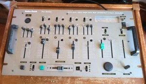 Mezclador estéreo Radio Shack Pro Series SSM-8045 plateado con amplificador de sonido K508 - Imagen 1 de 15