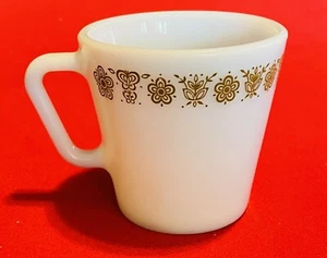 VIntage PYREX Butterfly Gold “D” Handle Coffee Mugs Cup 8 oz Capacity - Picture 1 of 11