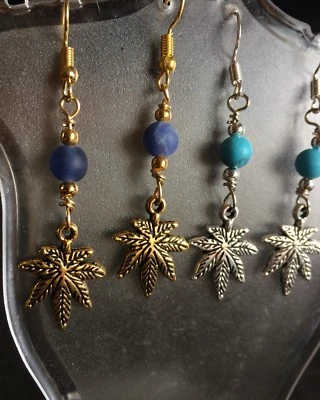 Marijuna Leaf Earrings Gold/Silver With Multiple Choices Of Stones - Imagem 1 de 4