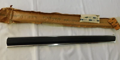 Nuevo de Lote Antiguo Ford 1980 1986 Camión Moldura de Cabecera 1981 1982 1983 1984 1985 F150 Foto 1 de 4