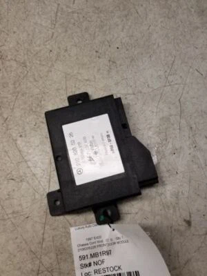 1997 Mercedes-Benz E320 - Infra-Red Control Module - 2108205226 - R318366 - Image 1 of 4