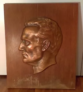 JOSIP BROZ TITO, VINTAGE GROSSE TAFEL, kommunistischer Führer Jugoslawien, Bronze und Holz - Bild 1 von 4