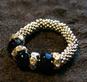 Toni steampunk argento e nero ~ anello moda regolabile ~ armatura dita gearpunk - Foto 1 di 12