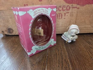 Precious Moments Ornament "Slide Into The Next Millennium With Joy" #587788 -  - Bild 1 von 10