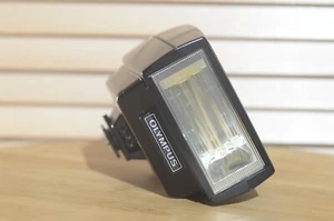 Olympus T32 flash. Fantastic flash for giving your image more depth. - Picture 1 of 9
