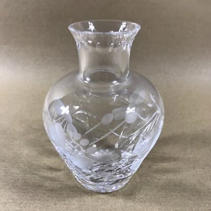 Crystal Bud Vase Etched Floral Pattern - Picture 1 of 5