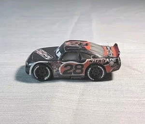 Disney Pixar Cars "Nitroade" #28 Auto pressofusa in metallo - Foto 1 di 6
