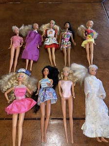 Barbie Doll Mattel 1966 Lot Of 8 And 1 From 1993 With White Weeding Dress