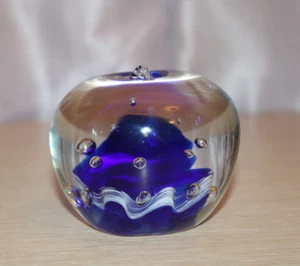 DYNASTY GALLERY Clear Glass Multicolor Round Desk Decorative Paperweight 2lbs - Picture 1 of 9