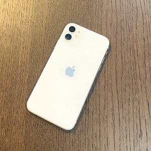 iPhone11 128 GB purple Unlocked SIM free Battery 100% Confirmed Operation 257 - Afbeelding 1 van 6