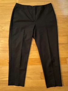 Halogen Taylor Fit Black Crop Capri Pants - Women's Size 6 - Picture 1 of 5