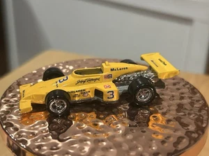 1974 Johnny Lightning Champions Collection Indy 500 Race Car - Picture 1 of 2