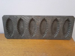 VINTAGE MADELEINE BISCUIT BAKING TRAY - Picture 1 of 2