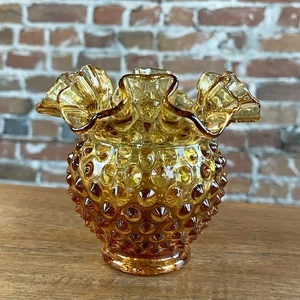 Jarrón vintage de vidrio Fenton ámbar Hobnail cuenco con patas borde con volantes - Imagen 1 de 10