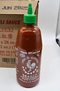 【ELEGIR】Salsa de chile caliente Huy Fong Sriracha botellas de 28 oz. BBD:Jun/2025. - Imagen 1 de 4