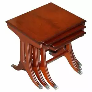 VINTAGE NEST OF LIONS HAIRY PAW FEET FLAMED MAHOGANY SIDE END LAMP WINE TABLES - Picture 1 of 12