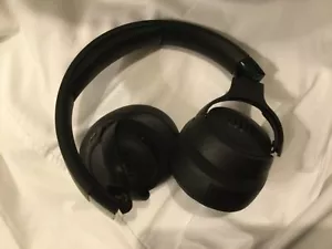 Right side snapped!! JBL Tune 710BT Wireless Over-Ear Headphones Black - Picture 1 of 2