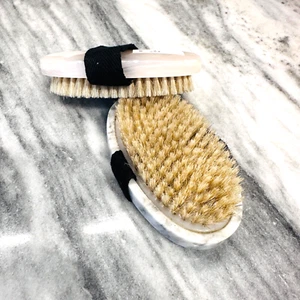 Juego de 2 accesorios de baño de lujo cepillo corporal de mármol dorado Carrera pantalla NUEVO - Imagen 1 de 3