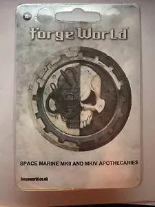 Space Marine MK II And MKIV Apothecaries OOP Forge World UNPAINTED - Picture 1 of 4