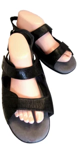 NUEVO SIN CAJA SANDALIAS DE ANDADOR Propet CUERO NEGRO CON TIRAS PLANAS CONFORT 12XX (4E) - Imagen 1 de 14