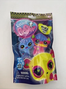 Littlest Pet Shop LPS #212 G7 Black Light Pet Orange Rooster Chicken In bag - Picture 1 of 4