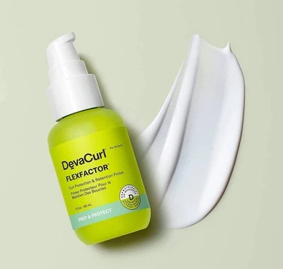 Primer DevaCurl FLEXFACTOR Curl Protection & Retention – 8 fl oz/236 ml - Imagem 1 de 4