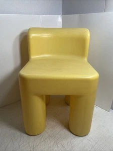 Vintage Little Tikes Toddler CHILD SIZE Yellow Chunky Chair Sturdy Plastic Faded - Picture 1 of 8