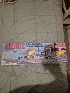 Tirpitz Deutsches Schlachtschiff Maßstab 1:350 Lindberg - Bild 1 von 9