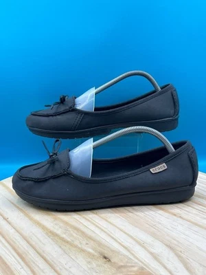 Mocasín Crocs envolvente para mujer talla 11 negro cuero plano sin cordones cómodo Foto 1 de 4