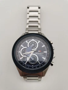 Tommy Hilfiger Multi Zifferblatt Quarz Uhr für Herren mit Edelstahlarmband - Bild 1 von 3