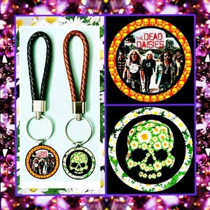 DEAD DAISIES🌼 LOCKED&LOADED 🌼JOHN CORABI🌼 DOUG A.🌼TWO LEATHER KEYCHAINS - Picture 1 of 3