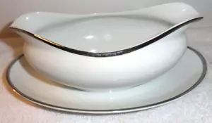 HARMONY HOUSE MODERNE PATTERN OVAL GRAVY BOAT #3545 abt 9 x 5 1/2 x 3 1/4 Base - Picture 1 of 3