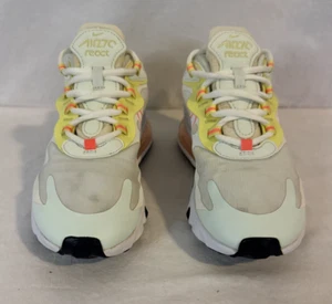 Nike Air Max 270 React Sneakers Taglia 7 Donna Bianco - Foto 1 di 9