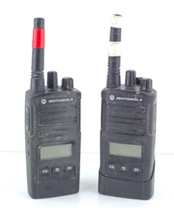 2 Motorola RMU2080D 2 Watt 8 Channel UHF Display Radios - Photo 1/5