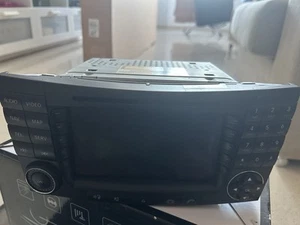 Mercedes-Benz COMAND APS Head Unit BE7039 (W211/W219) – OEM Navigation Radio - Imagen 1 de 4