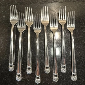 1847 Rogers Bros ETERNALLY YOURS lotto 8 forchette 7 1/2" - Foto 1 di 6