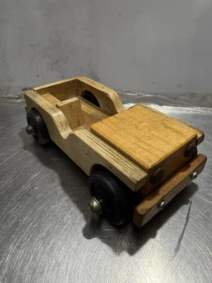 Juguete de madera convertible Whitney de colección Jeep militar tirar a lo largo de madera desde 1904 Foto 1 de 4