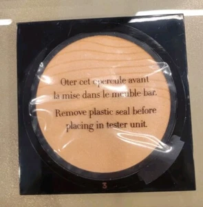 Giorgio Armani Luminous Silk Powder #3 FULL SIZE. SEALED!  - Picture 1 of 1